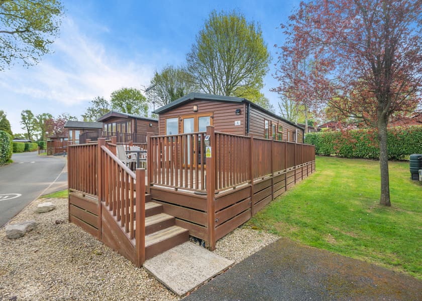 Comfort Holiday Home 4 - Edgeley Holiday Park, Albury, Guildford