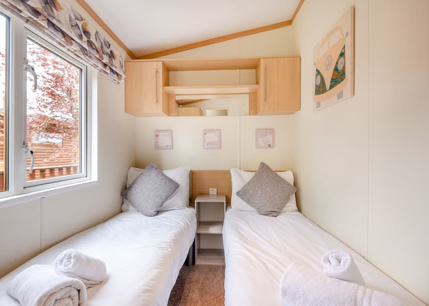 Comfort Holiday Home 4 - Edgeley Holiday Park, Albury, Guildford