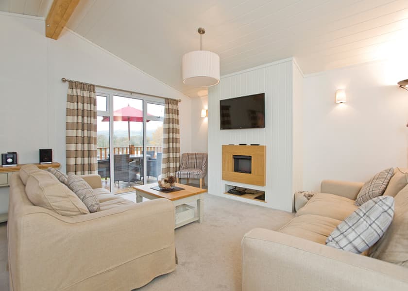 Comfort Plus Lodge 4 - Edgeley Holiday Park, Albury, Guildford