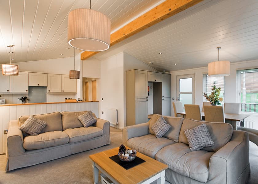 Comfort Plus Lodge 4 - Edgeley Holiday Park, Albury, Guildford