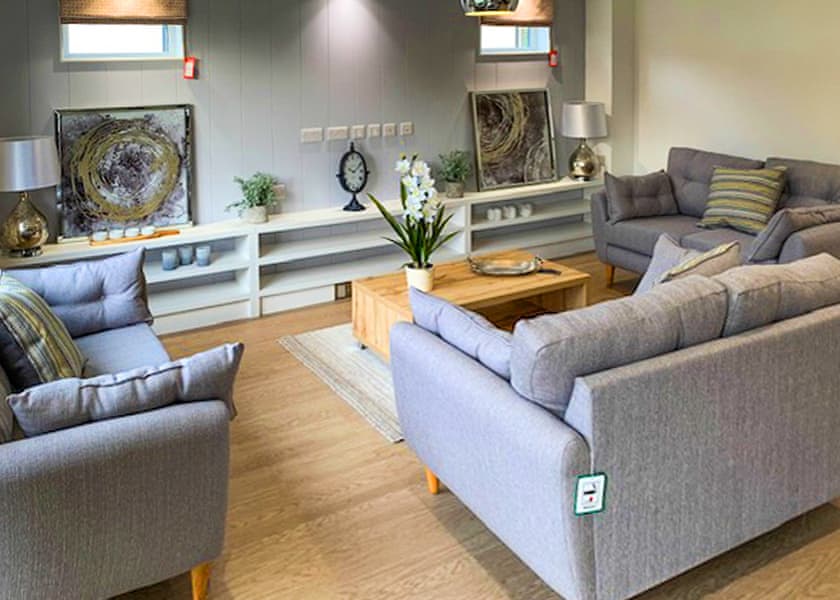 Comfort Plus Lodge 4 - Edgeley Holiday Park, Albury, Guildford