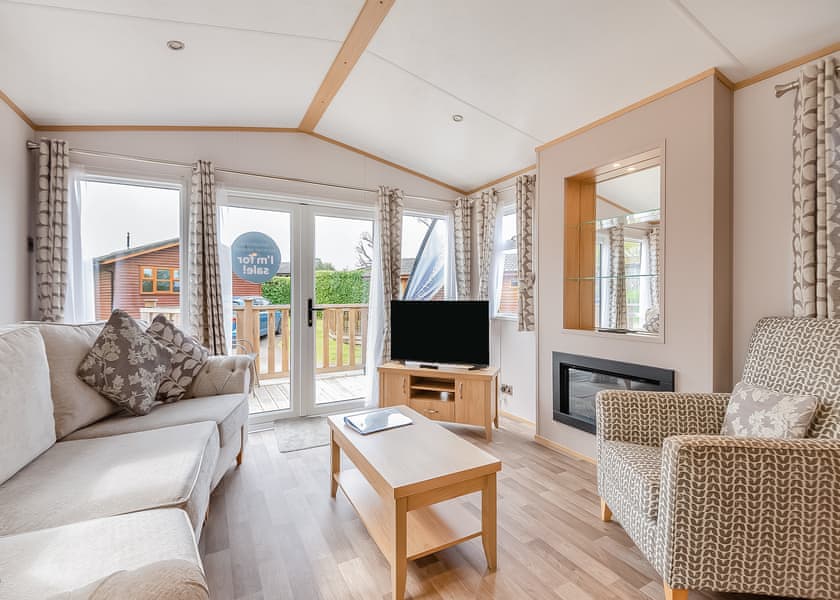 Superior Caravan 6 - Edgeley Holiday Park, Albury, Guildford