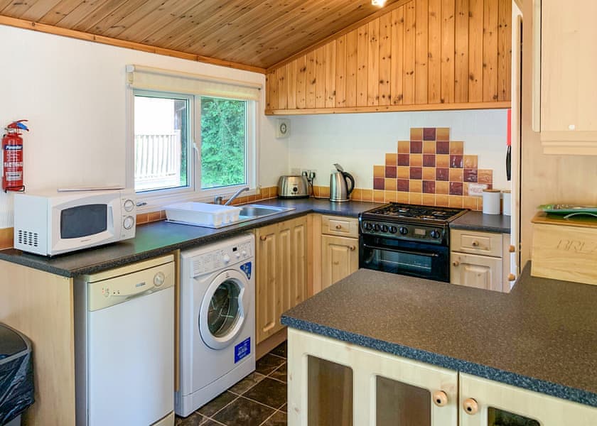 Classic Lodge 4 (Pet) - Edgeley Holiday Park, Albury, Guildford