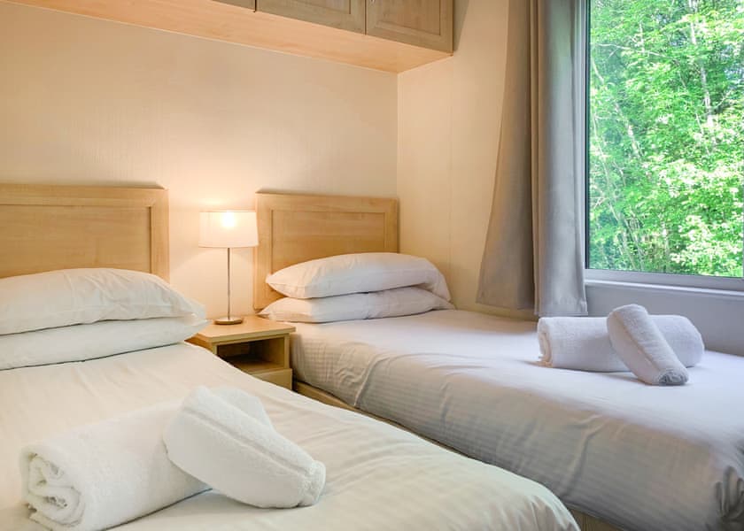 Classic Lodge 4 (Pet) - Edgeley Holiday Park, Albury, Guildford