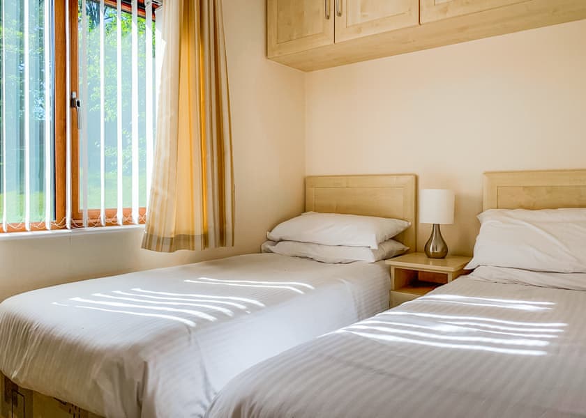 Classic Lodge 4 (Pet) - Edgeley Holiday Park, Albury, Guildford