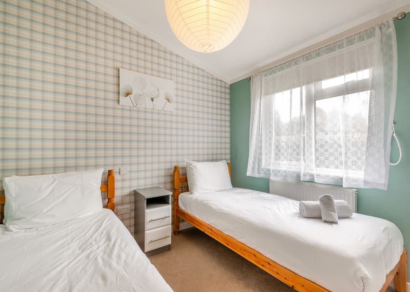 Comfort Lodge 4 (Pet) - Edgeley Holiday Park, Albury, Guildford