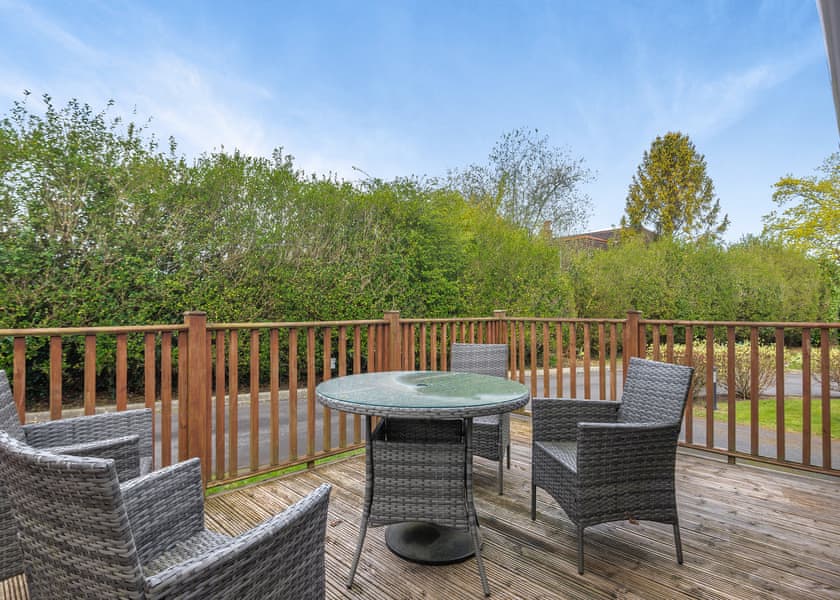 Comfort Lodge 6 (Pet) - Edgeley Holiday Park, Albury, Guildford