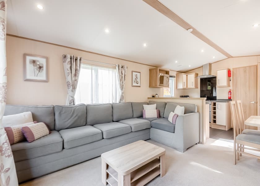 Comfort Lodge 6 (Pet) - Edgeley Holiday Park, Albury, Guildford