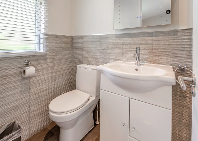 Comfort Lodge 6 (Pet) - Edgeley Holiday Park, Albury, Guildford