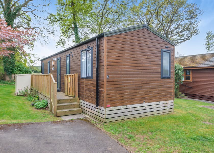 Comfort Plus Caravan 4 (Pet) - Edgeley Holiday Park, Albury, Guildford