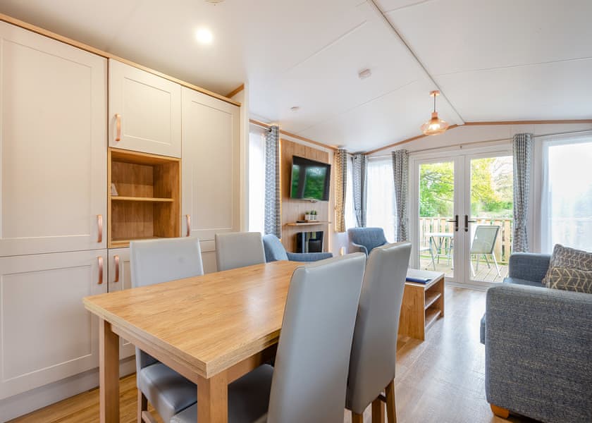 Comfort Plus Caravan 4 (Pet) - Edgeley Holiday Park, Albury, Guildford