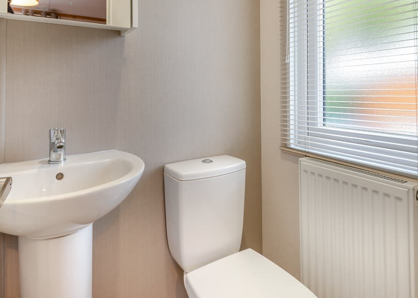 Comfort Plus Caravan 4 (Pet) - Edgeley Holiday Park, Albury, Guildford