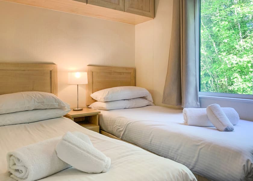 Classic Lodge 6, Classic Lodge 6 (Pet) - Edgeley Holiday Park, Albury, Guildford