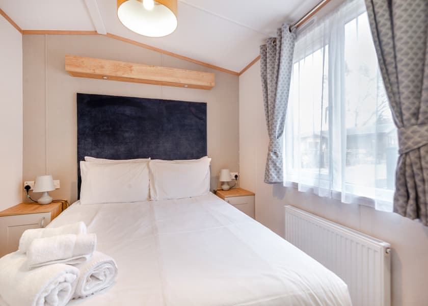 Comfort Plus Caravan 4 - Edgeley Holiday Park, Albury, Guildford