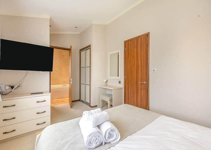 Comfort Lodge 4 - Edgeley Holiday Park, Albury, Guildford