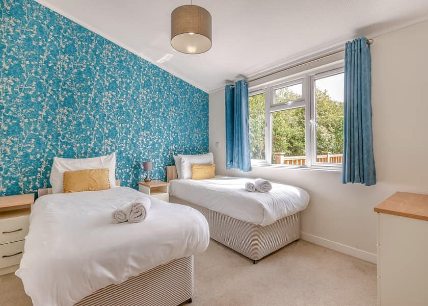 Comfort Lodge 4 - Edgeley Holiday Park, Albury, Guildford
