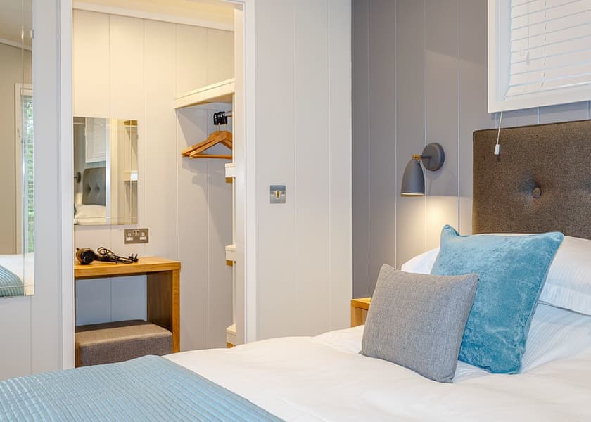 Florence - Elton Furze Retreats, Haddon