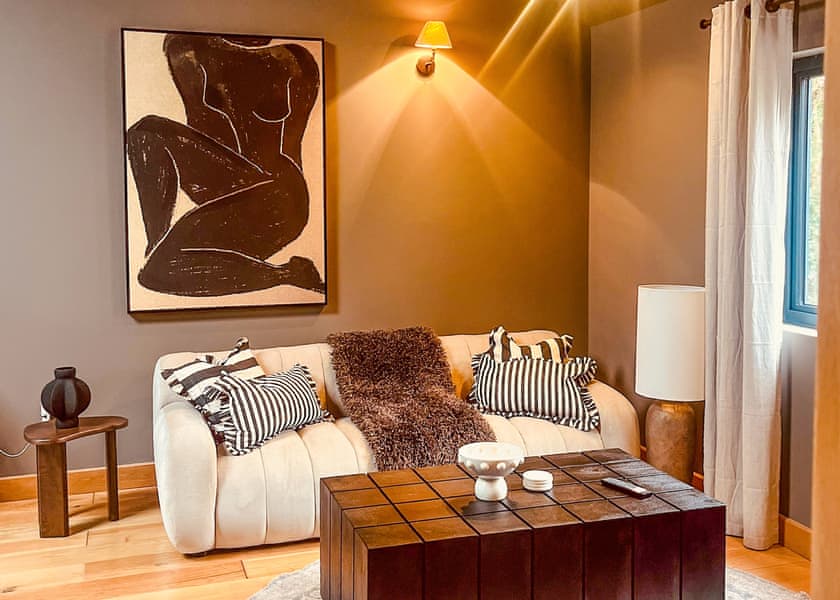 Willow - The Emerald, Carnon Downs