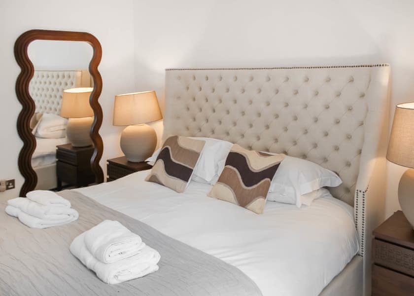 Coast - The Emerald, Carnon Downs