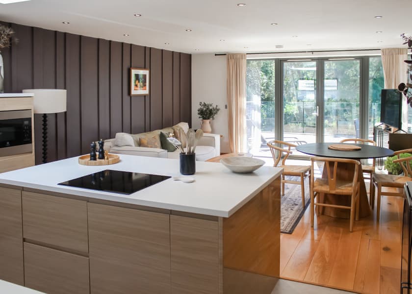 Cedar - The Emerald, Carnon Downs