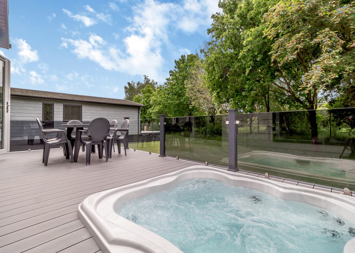 The Essex Country Club - Holiday lodge in East Anglia - Image 2
