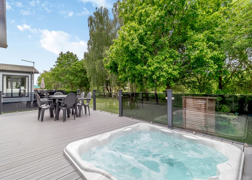 Chappel Lodge - The Essex Country Club, Earls Colne, Colchester