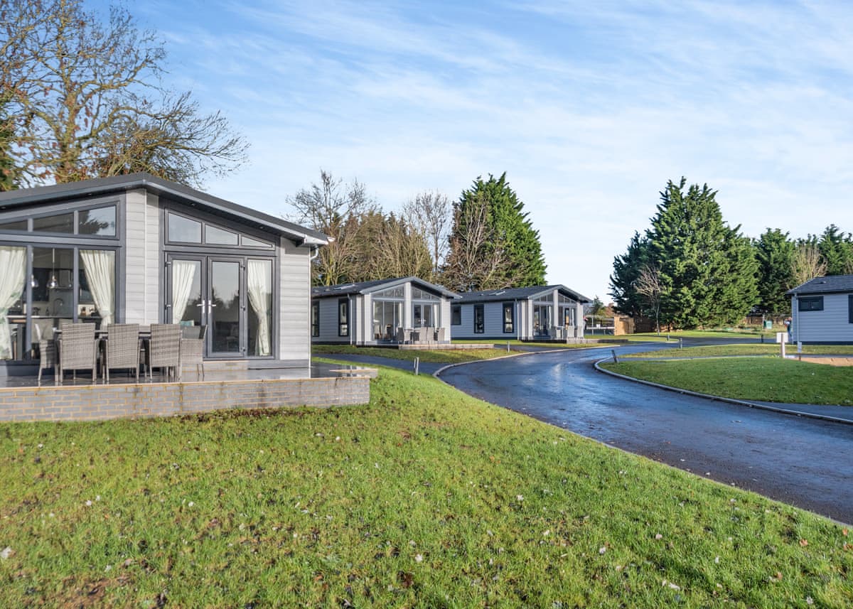 Faringdon Grange - Holiday Lodge in Central England - Image 2