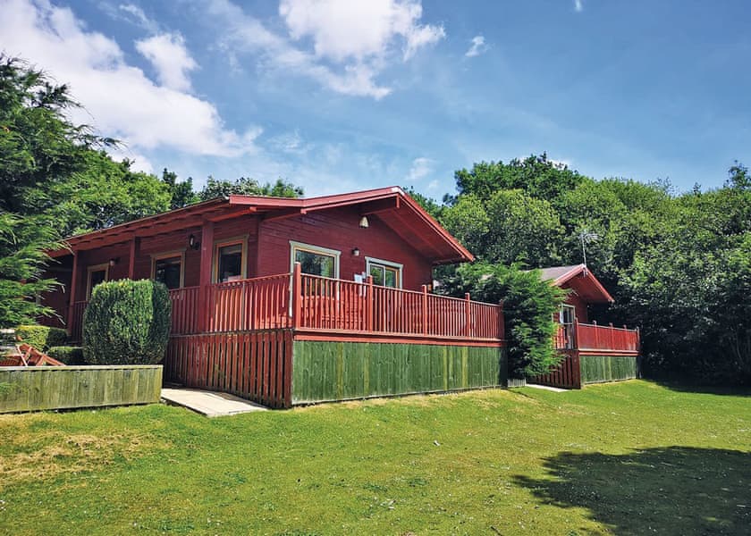 Otter Lodge with Hot Tub - Otter Falls, Upottery, Honiton