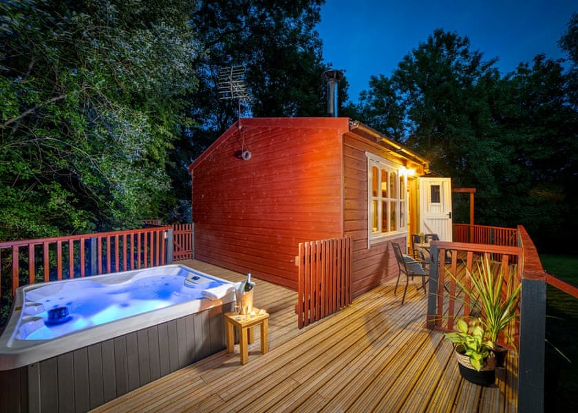 Little Lodge - Otter Falls, Upottery, Honiton