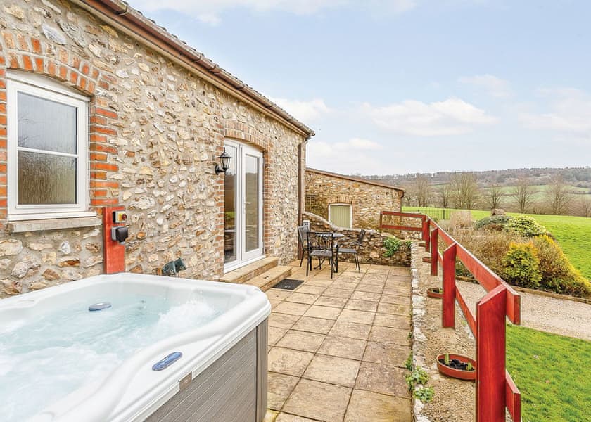 The Byre with Hot Tub - Otter Falls, Upottery, Honiton