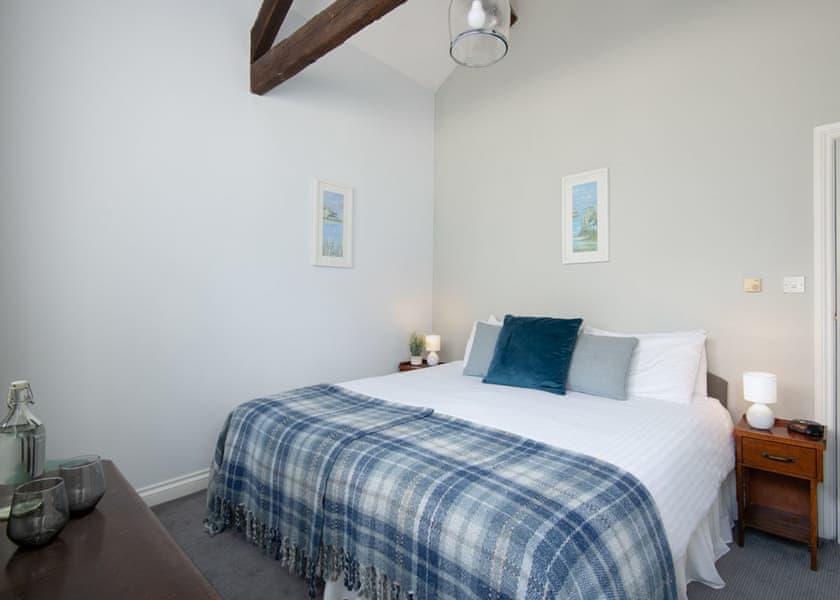 The Byre with Hot Tub - Otter Falls, Upottery, Honiton