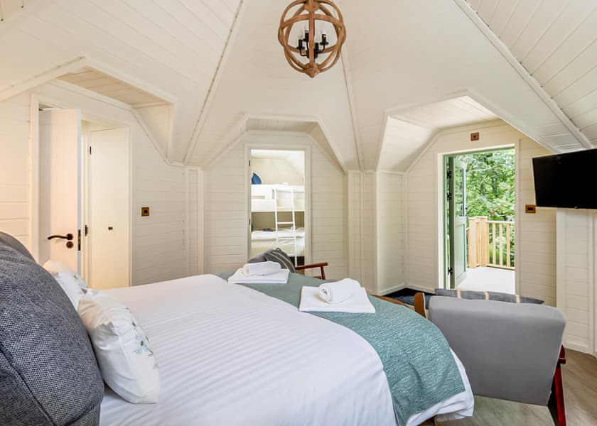 Two bedroom Treehouse (no Hot tub) - Otter Falls, Upottery, Honiton