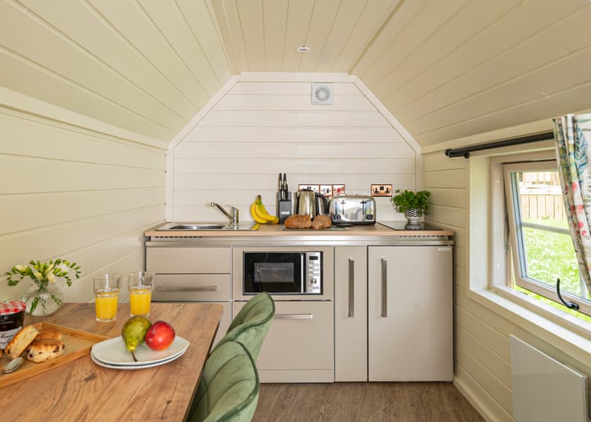 One bedroom Retreat with Copper bath - Otter Falls, Upottery, Honiton