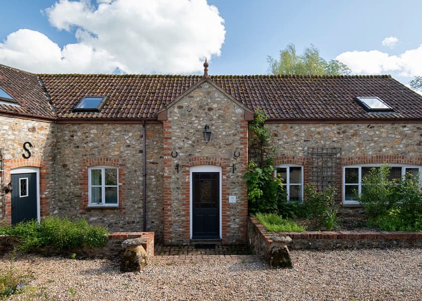 Shire Stables with Hot Tub - Otter Falls, Upottery, Honiton