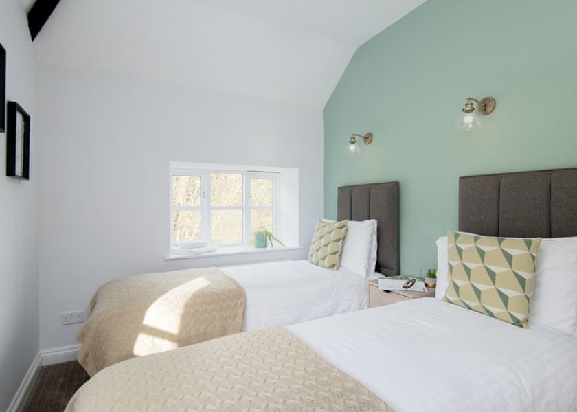 Hayloft - Otter Falls, Upottery, Honiton