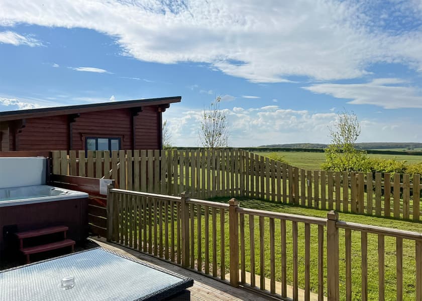 Tamworth (Pet) B - Fairview Lodges, Withernsea