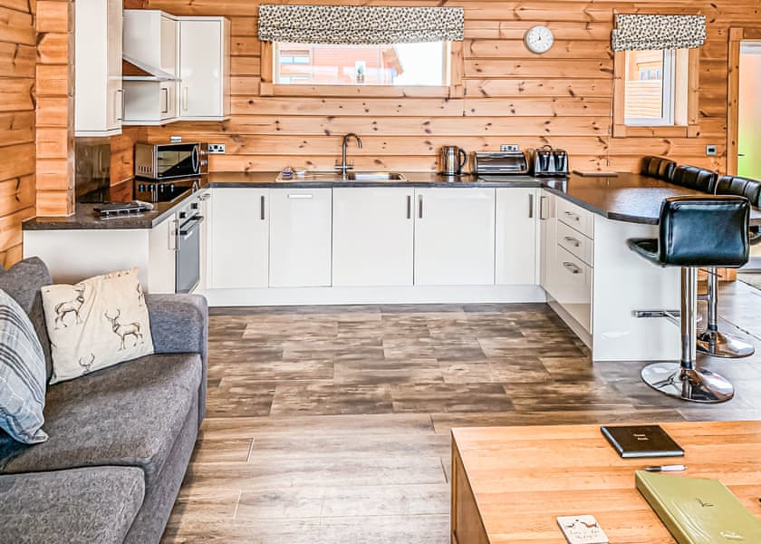 Tamworth (Pet) B - Fairview Lodges, Withernsea