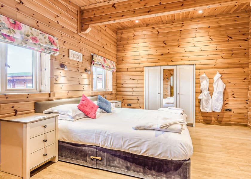 Tamworth (Pet) B - Fairview Lodges, Withernsea