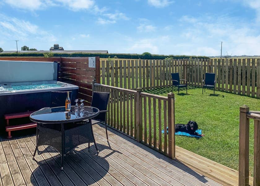 Tamworth (Pet) A - Fairview Lodges, Withernsea