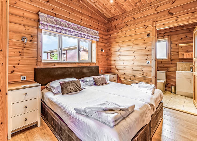 Tamworth (Pet) A - Fairview Lodges, Withernsea