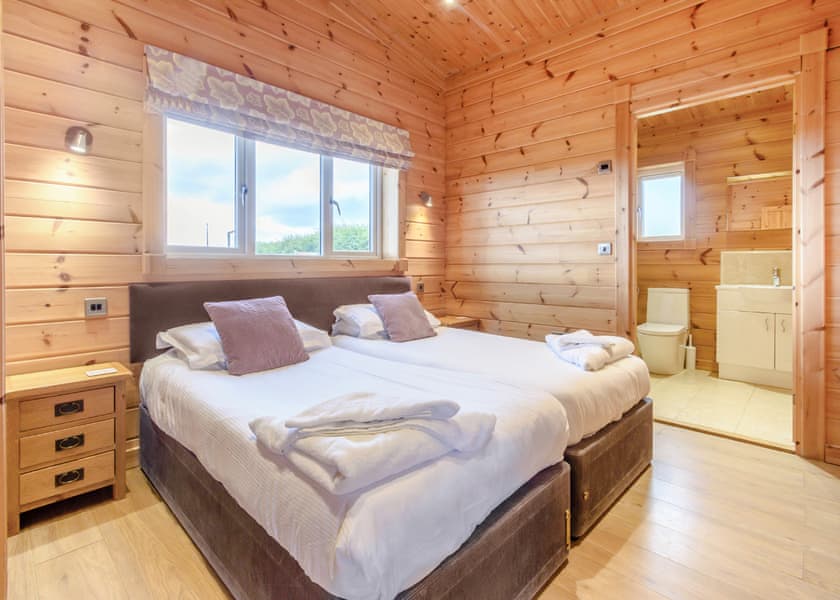 Pietrain Pet - Fairview Lodges, Withernsea