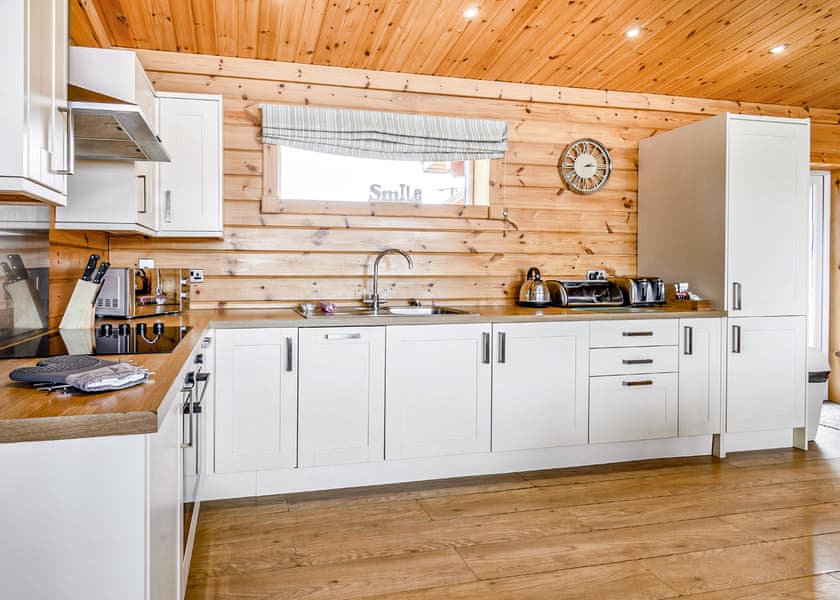 Saddleback (Pet) B - Fairview Lodges, Withernsea