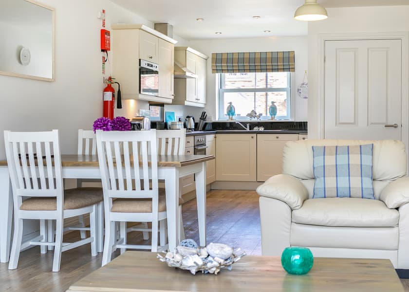 4 Berth Comfort Cottage Pet Friendly - The Bay Filey Holiday Village, Filey