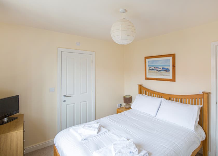 5 Berth Comfort Cottage Pet Friendly - The Bay Filey Holiday Village, Filey