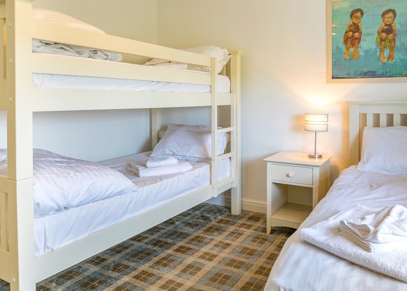 5 Berth Comfort Cottage Pet Friendly - The Bay Filey Holiday Village, Filey