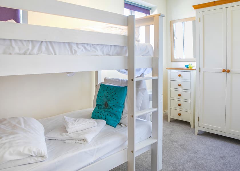 5 Berth Comfort Cottage Pet Friendly - The Bay Filey Holiday Village, Filey