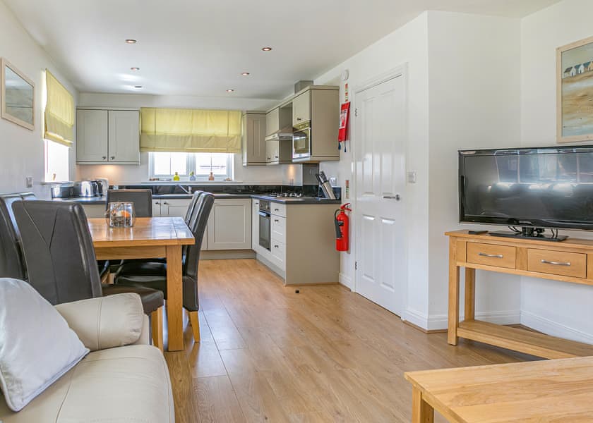 6 Berth Comfort Cottage Twin Pet Friendly - The Bay Filey Holiday Village, Filey
