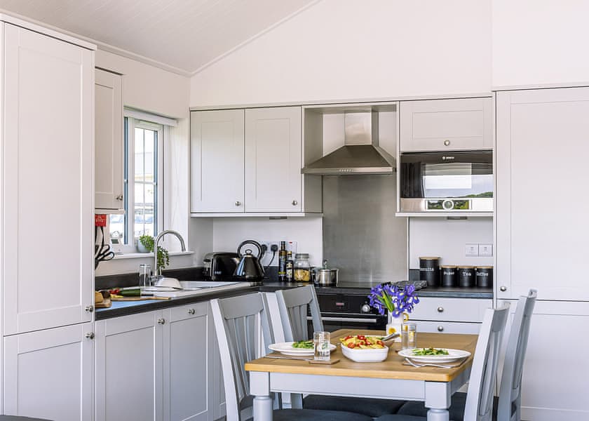 4 Berth Meadow Lakeside Lodge - The Bay Filey Holiday Village, Filey