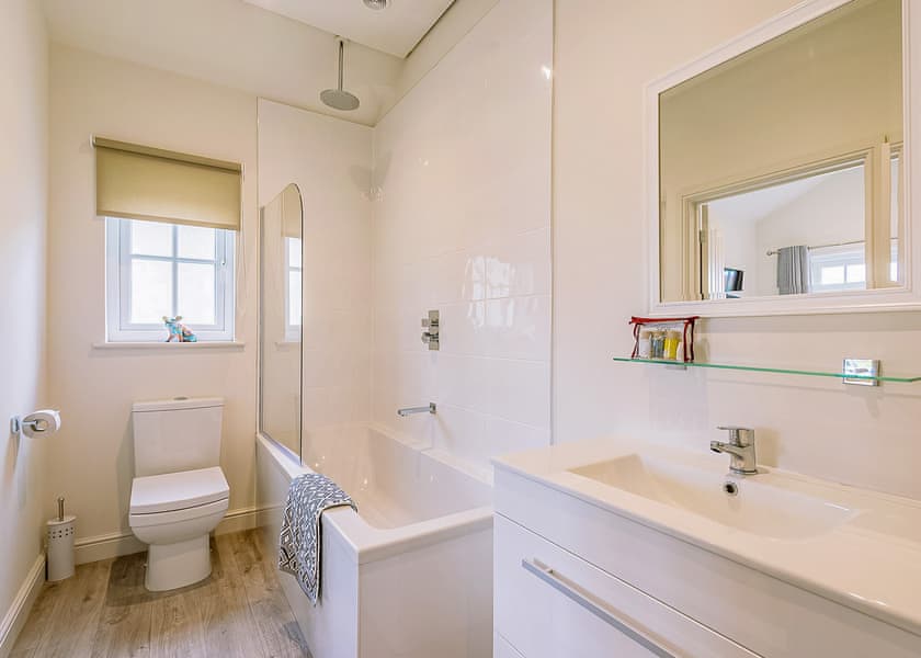 4 Berth Indulgent Grande Meadow Lodge - The Bay Filey Holiday Village, Filey