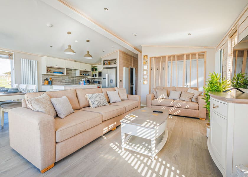 Simba Lodge | Folly Farm Holiday Park, Kilgetty